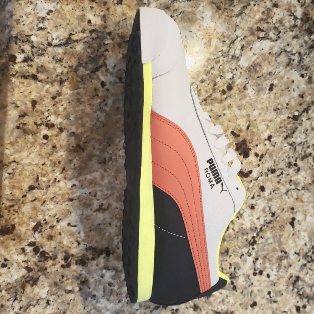 Puma Roma men's size 10